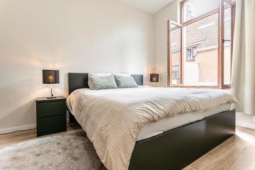 Elegant 3BR & 1LR Waterfront Retreat in Ghent