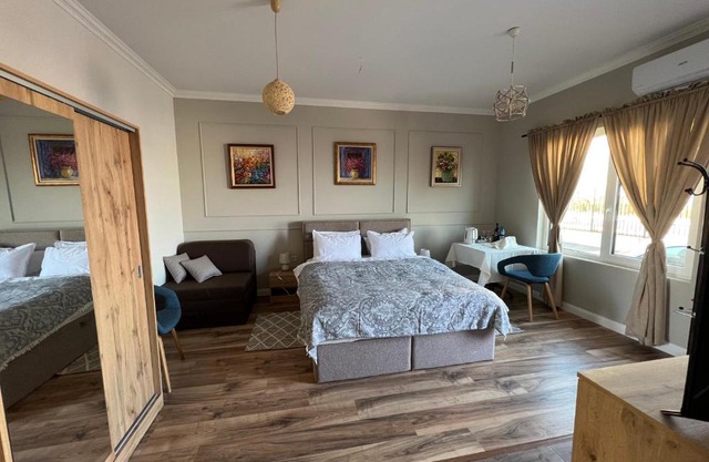 Elegant and cozy room ARAKS