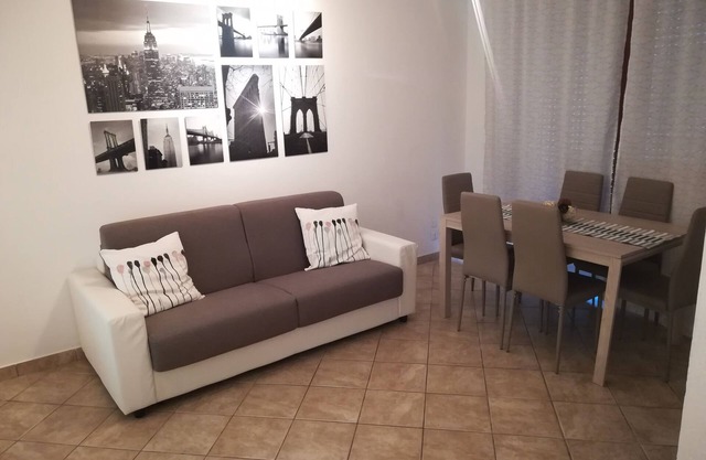 Elegant apartment in Piazza Sant'Alfonso 50mt from the sea
