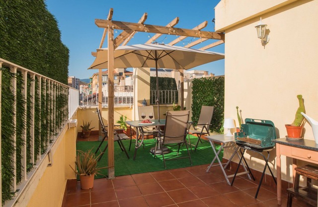 Elegant duplex p/3 in Malaga with Terrace and Wifi