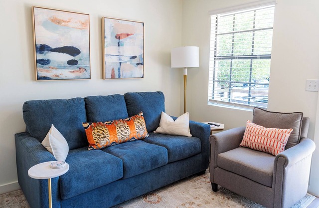 Elegant Game Day Escape - Steps from the Stadium