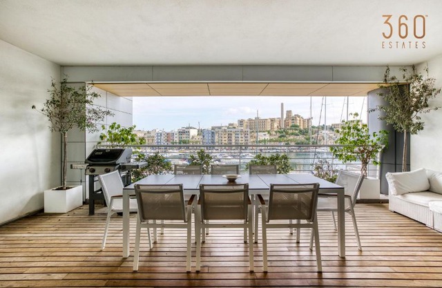 Elegant, spacious LUX home with Mesmerising Views by 360 Estates