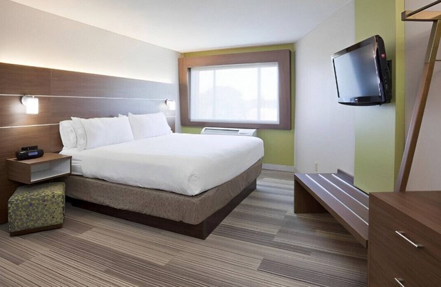 Elegant Suite! Designed for Your Comfort!