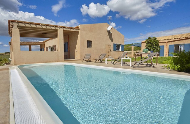 Elegant Villa with pool near the beaches - 4 bedrooms "Stunning location".