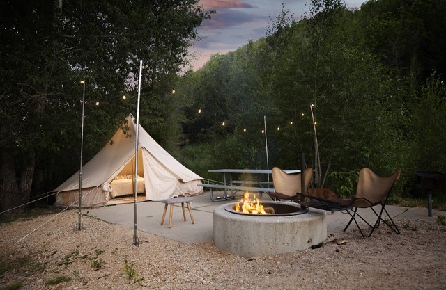 Elevated Camping - Explore Nature In Luxury