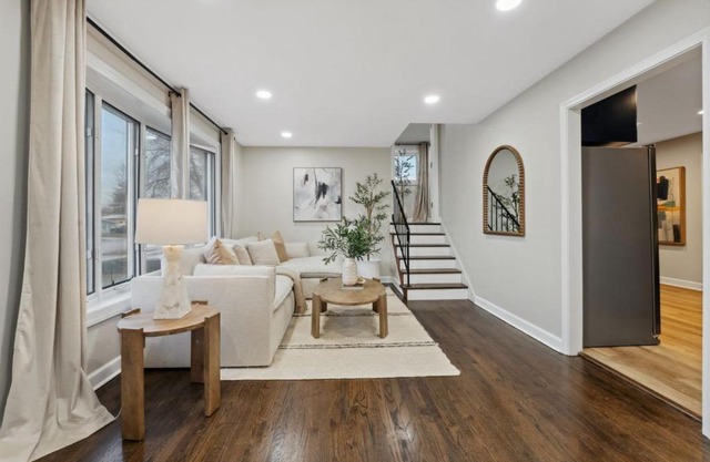 Elevated Stay 3BR in Addison