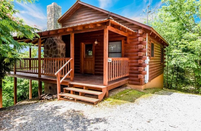 “Elk Summit” Log Cabin* Awesome VIEWS!