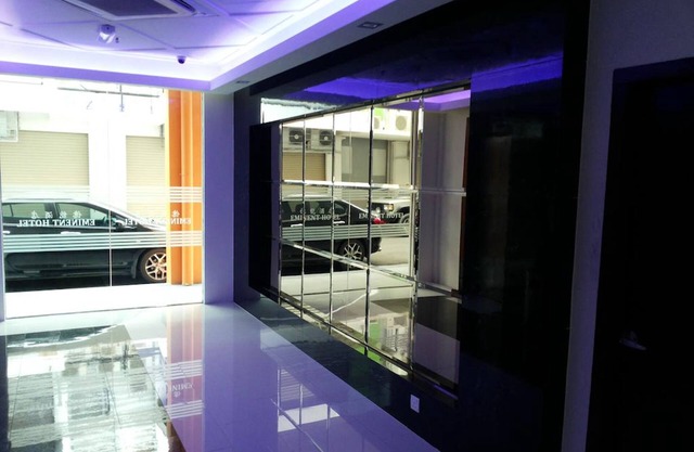Eminent Hotel