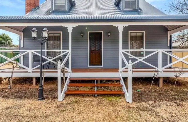 Enchanting, Ambiant 3BR Abode