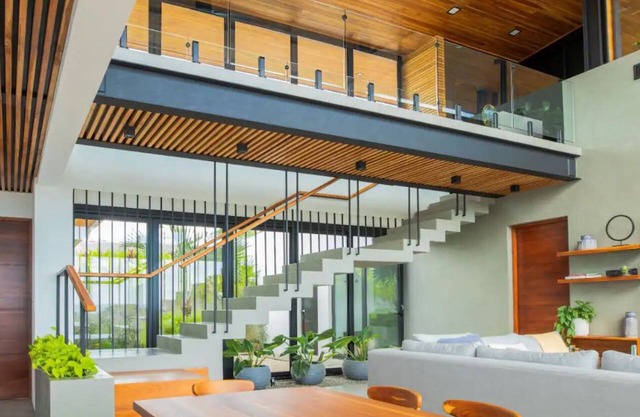Enchanting Garden House with Panoramic Views