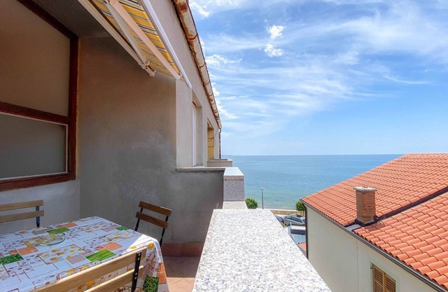 Enchanting sea view and only 20 metres to the beach