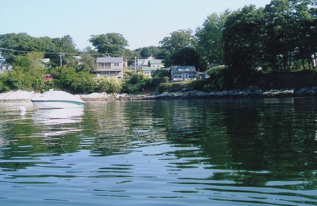 ENCHANTING 2BR Cottage right ON The Ocean