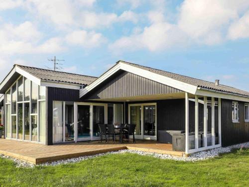 Energy-Efficient Pool House - By Traum Ferienwohnungen