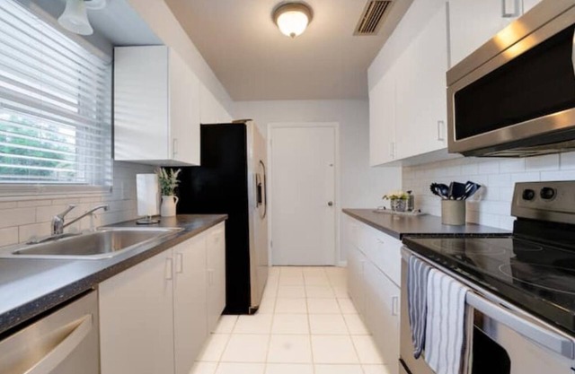 Enjoy a tailor made experience at this centrally-located place.