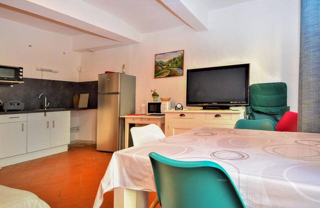 Enjoy a wonderful vacation in this beautiful vacation apartment.