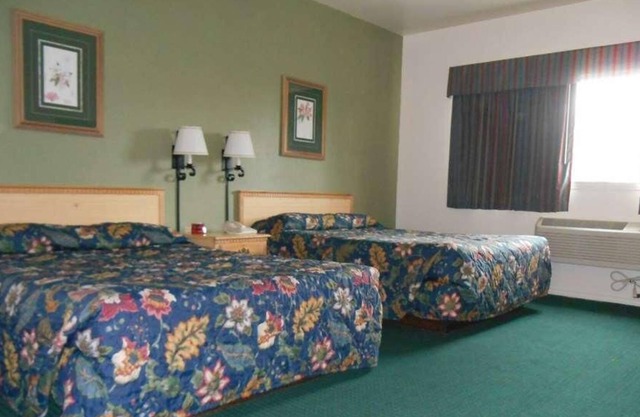 Enjoy The Great Outdoors at GuestHouse Enumclaw! 4 Great Units, Pets Allowed