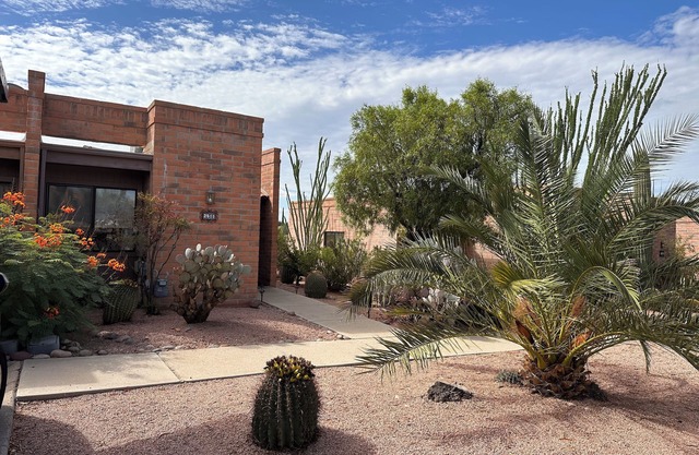 Enjoy the Moon Rising over the Santa Rita Mountains. Property in Desert Casitas.