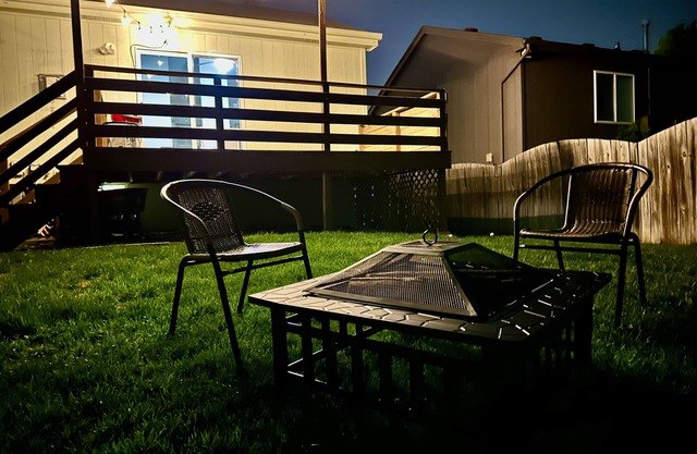 Enjoy this freshly furnished West Omaha house with space for up to 8 guests