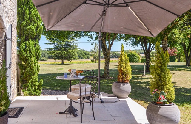 Enjoy your beautiful holiday home in a private stone tower.