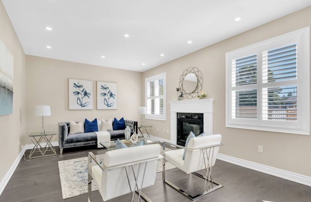 Entire 4 Bedroom Home in Whitby