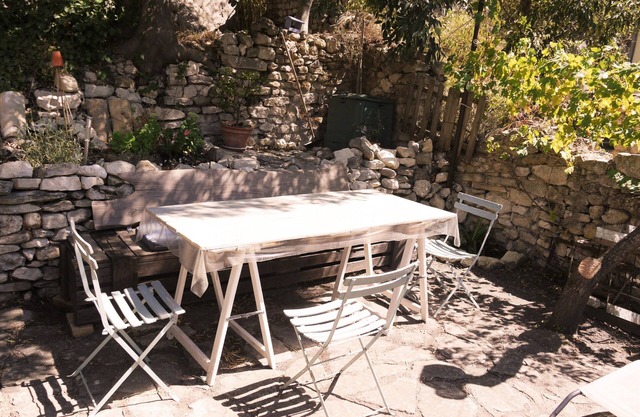 Entire apartment, 5 beds, shaded terrace