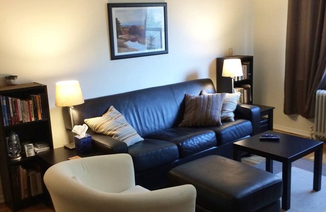 Entire apartment - Lakeshore West