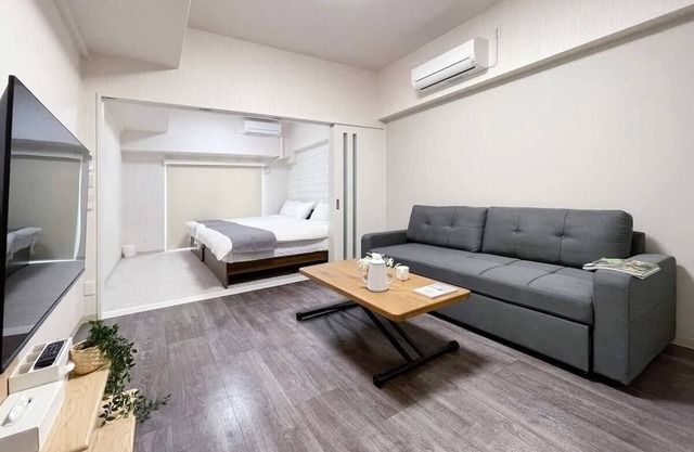 Entire Apt for 6Ppl City Center