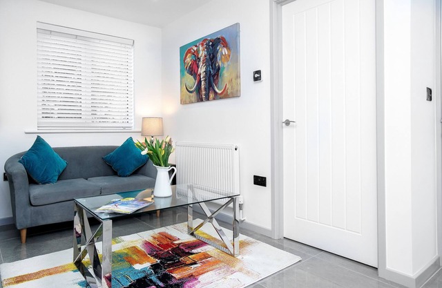 Entire Flat in Sudbury - Lucas