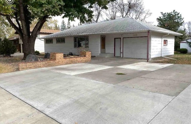 Entire home in Aberdeen South Dakota