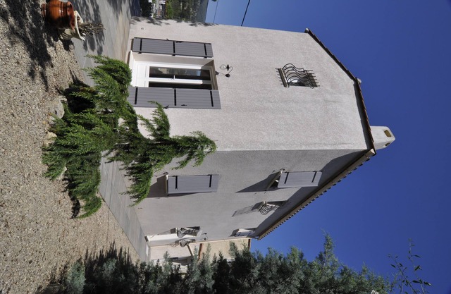 Entire House, 2 bedrooms, Grasse, Cote d'Azur