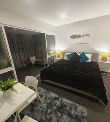 Entire Studio Apartment - self check-in