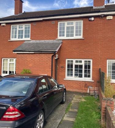 Entire Terraced two story redbrick house with parking in secluded cul de sac