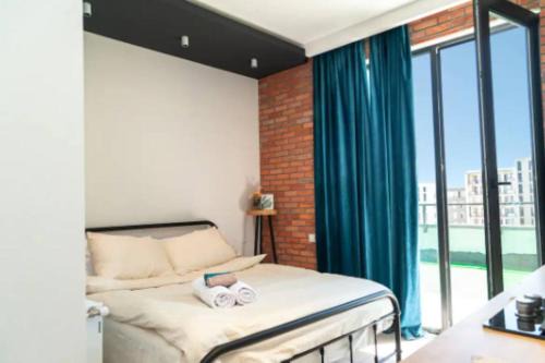 Epic 1Bed unit Huge Balcony area