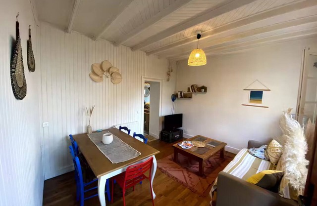 Escapade en Bord de Mer à Quiberon : Maison Spacieuse à Proximité de la Plage