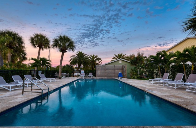 Escape Coastal Resort on Casey Key
