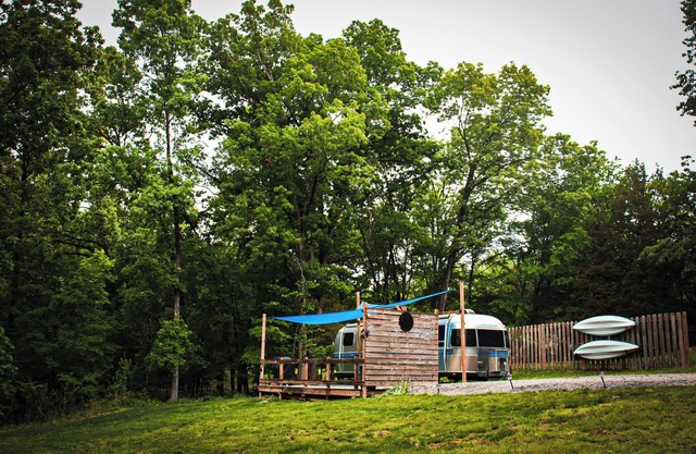 Escape to Nature: Lake of Egypt Airstream Stay with Hiking and Wineries Nearby
