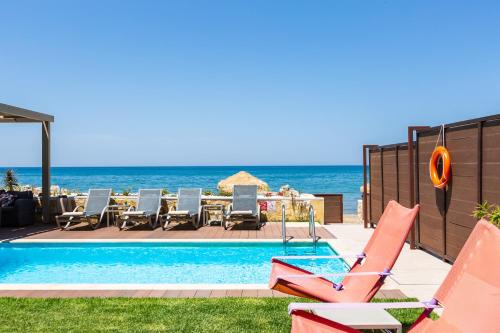 Espera Luxury Beach Front Residence with Pool & BBQ, By ThinkVilla