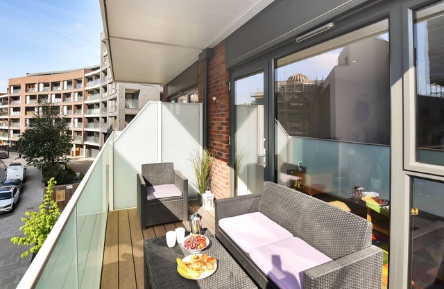 Esquire One Bed Balcony Apartment in Ealing, London