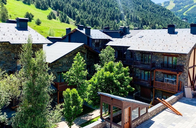 Estudio BH CASA ÁRBOL en la Vall d'Incles, parque