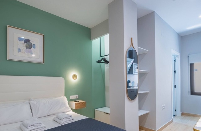 Estudio Doble Economico - CORAL ZAHARA Suites by Cadiz4Rentals