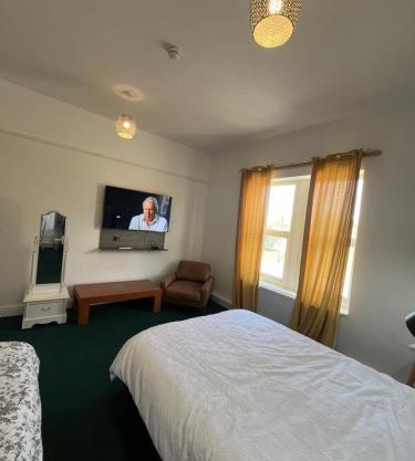 Eva lodges