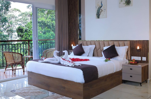 EVAARA RESORT
