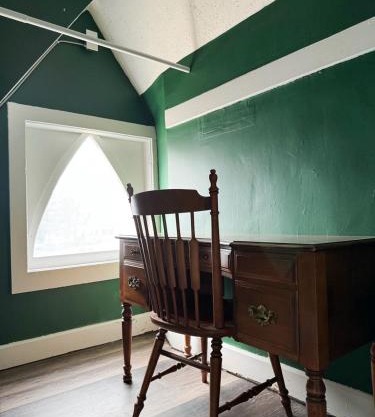 Evansville Holiday House