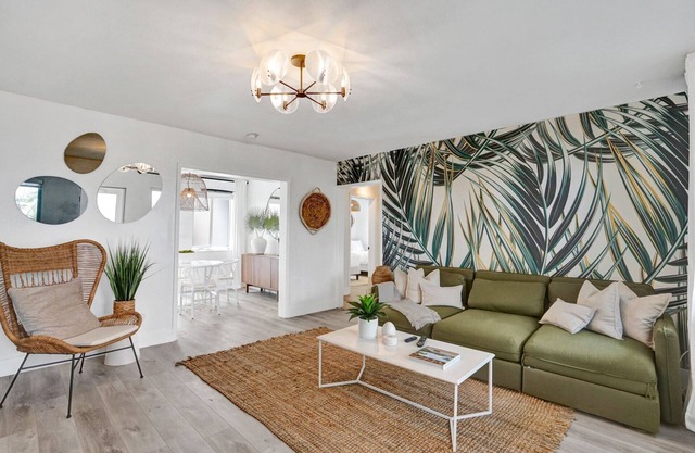 Everest Suite 2BD/2 BA Miami Beach Lincoln Villa Free Parking