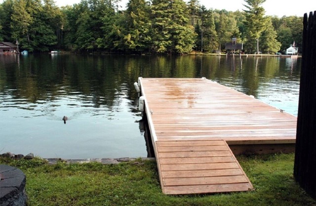 Evergreen Lodge Old Forge Waterfront w/Dock Sleeps 9/.5 miles to Old Forge
