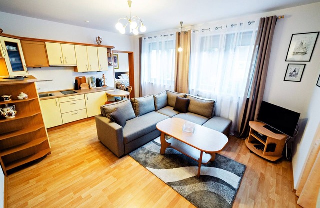 EverySky Moniuszki 11a