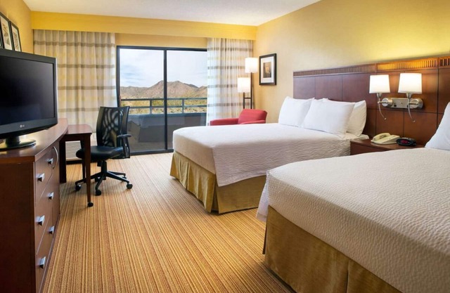 Everything You Need For The Perfect Vacation! w/Outdoor Pool, Pets are Allowed!