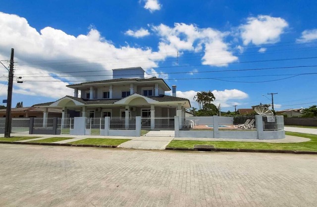 Excellent house in Praia da Daniela