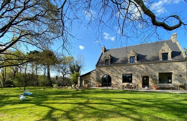 Exceptional property-La Trinité a few steps away
