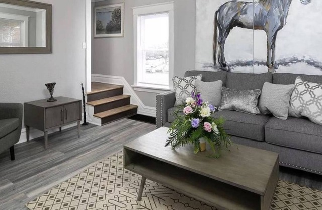 ❤Exceptionally HOME Renovated& Furnished 2-Story Clemens